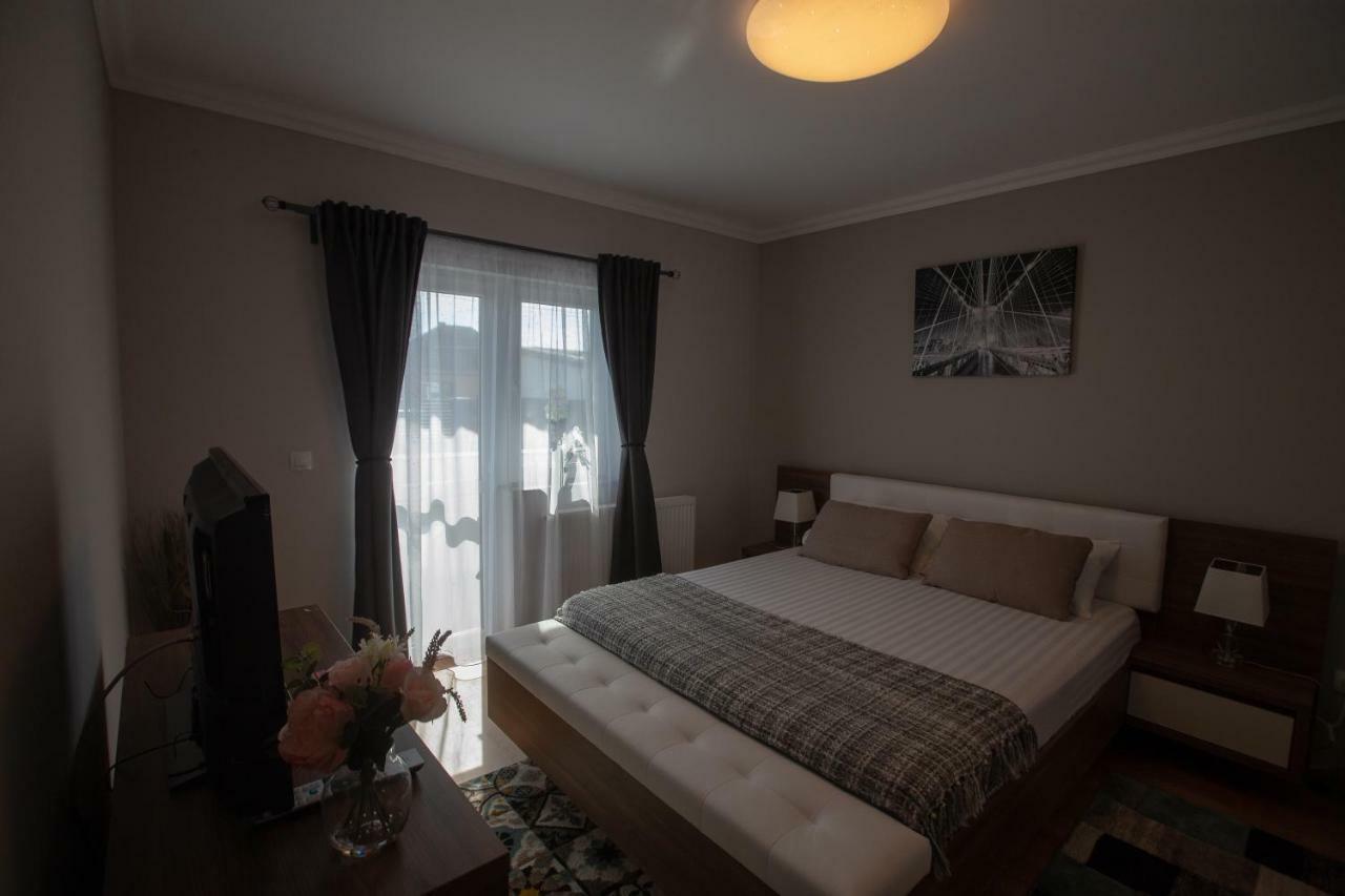 Apartament Saguna Sinnicolau Mare Exterior photo